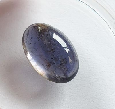 Iolite, cabochon (smooth cut)