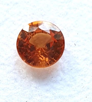 Sapphire, orange, faceted – Oval cut